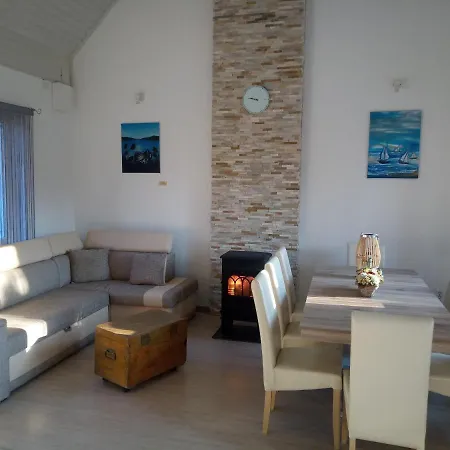 Apartamento Tiszavirag Vendeghaz